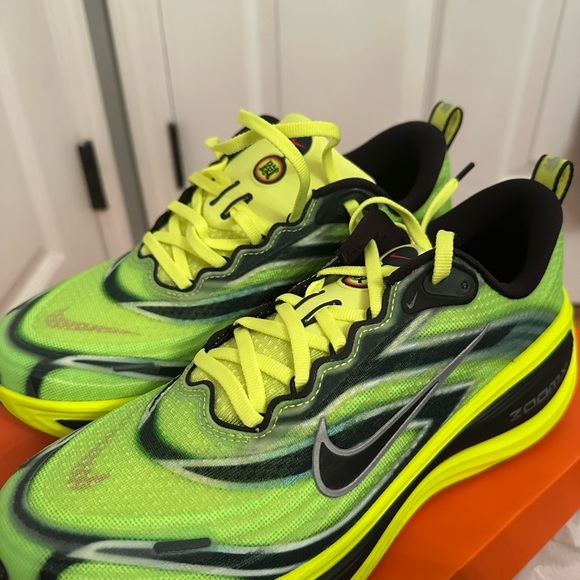 Nike Japan exclusives Men's Shoes in Neon Yellow and Black